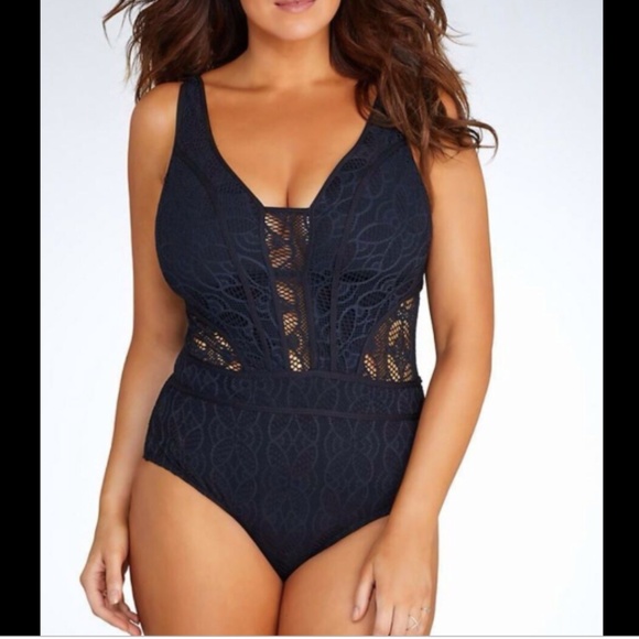 BECCA Other - Rebecca Virtue Color Play 1-Piece Black Lace Suit